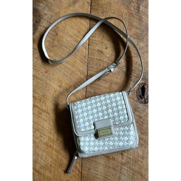 Nine West Crossbody - Cream and tan woven - Picture 3 of 10